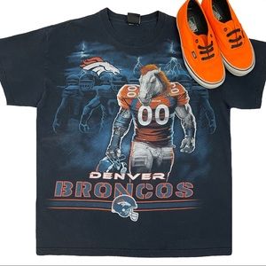 Vintage NFL Brand Denver Broncos Graphic T-Shirt